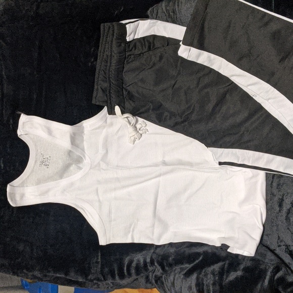 Shein Women's NASA Joggers and Tank Top (curated set) - Picture 7 of 7